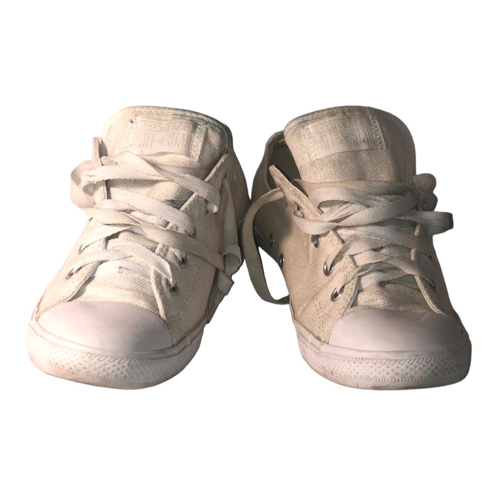 White Converse tennis shoes 9